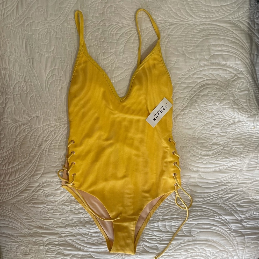 BRAND NEW Pacsun L.A Hearts One Piece Swimsuit